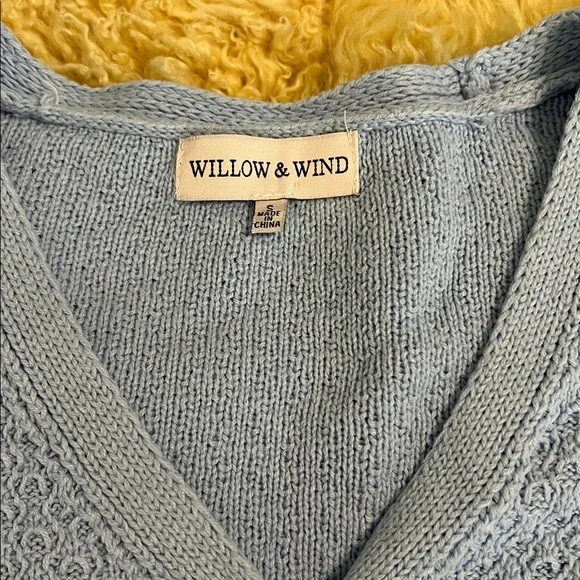 Willow & Wind Light Blue Daisy Knit Spring Sweater - Picture 2 of 5